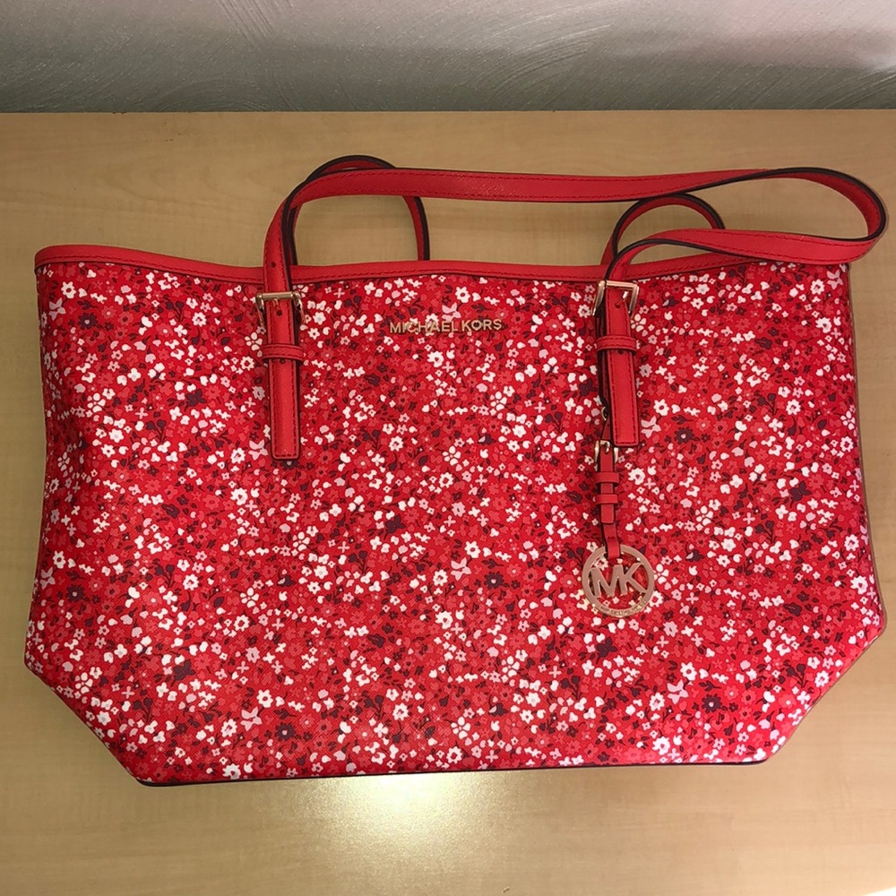 Michael Kors Jet Set Travel